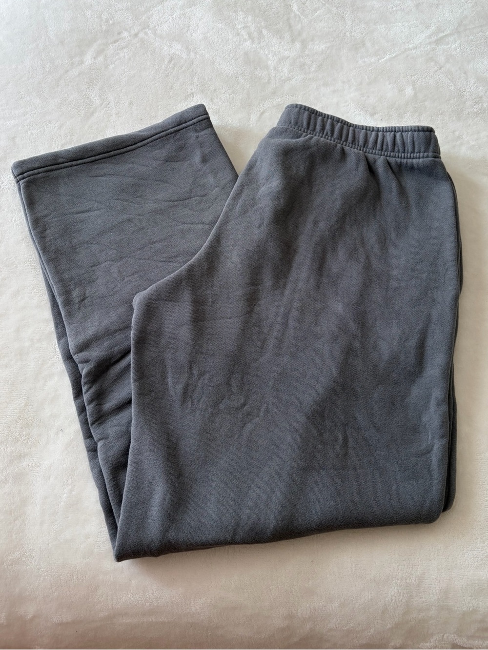 Aritzia grey sweatpants